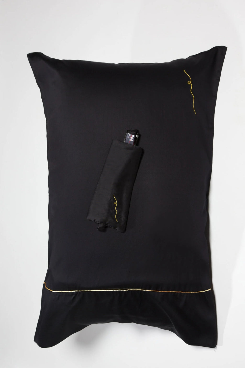 Ensemble cadeau taie d'oreiller et masque de sommeil en bambou de soie végétalienne | Noir