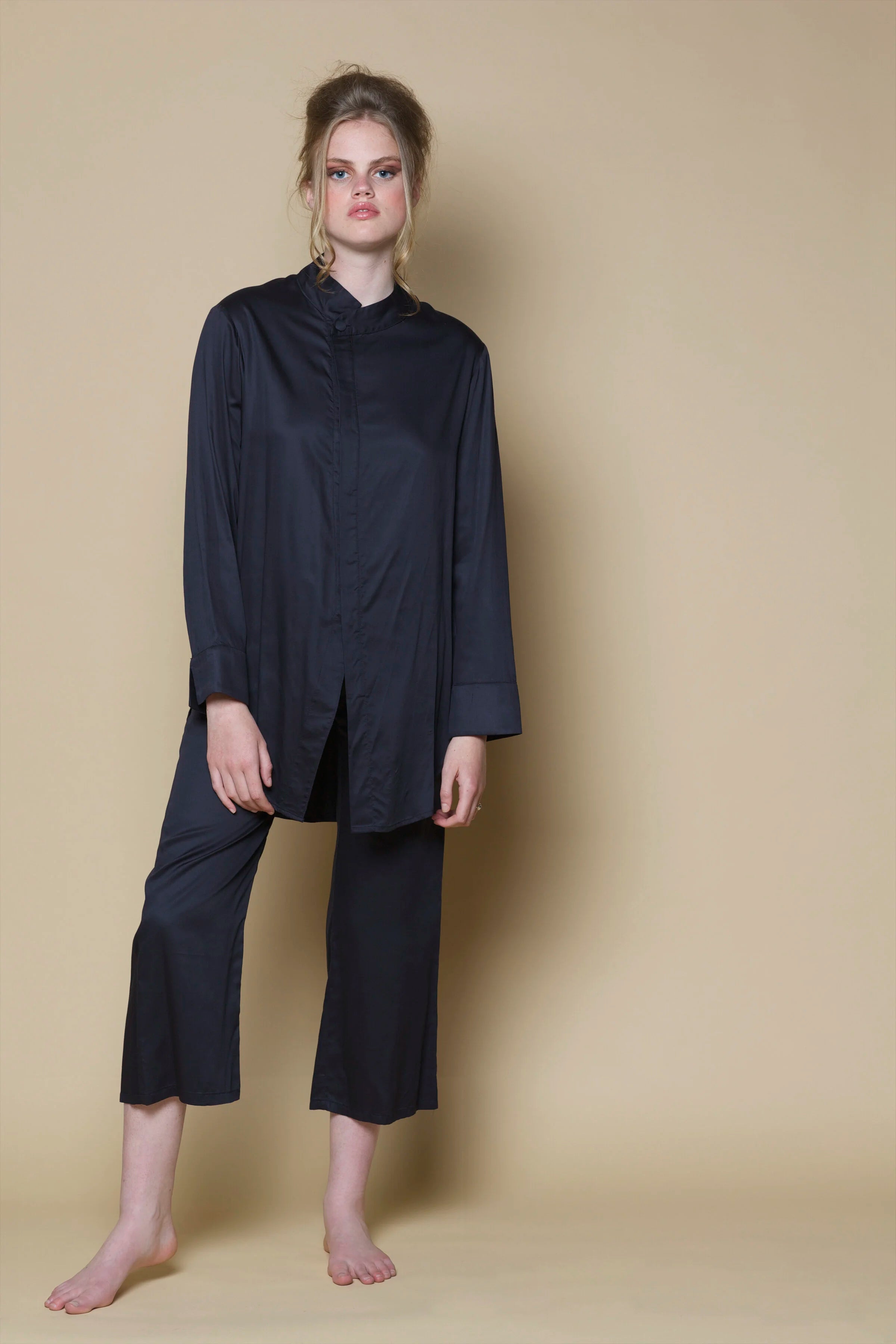 Vegan Silk Bamboo Boyfriend Shirt | Black