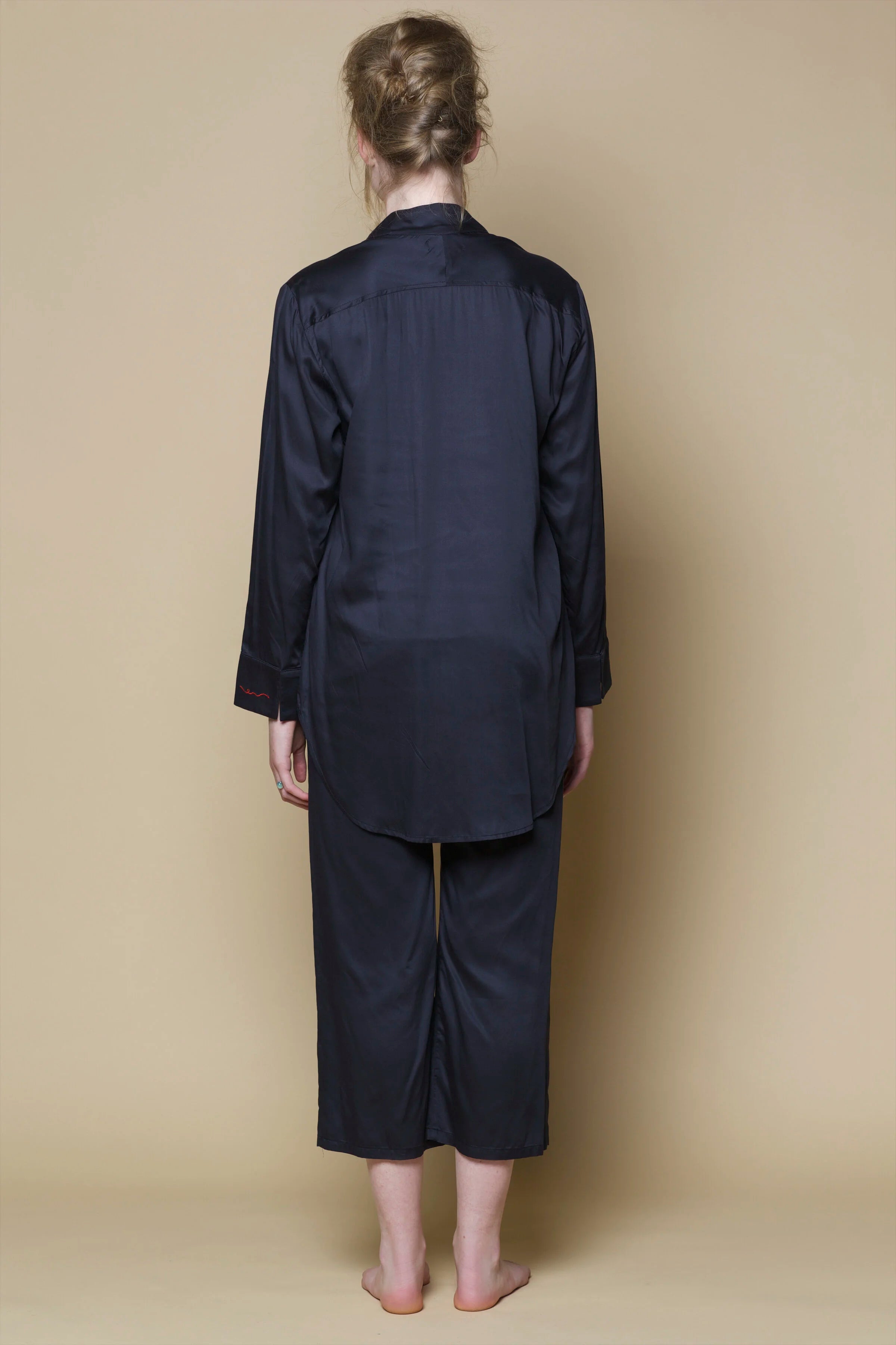Vegan Silk Bamboo Boyfriend Shirt | Black