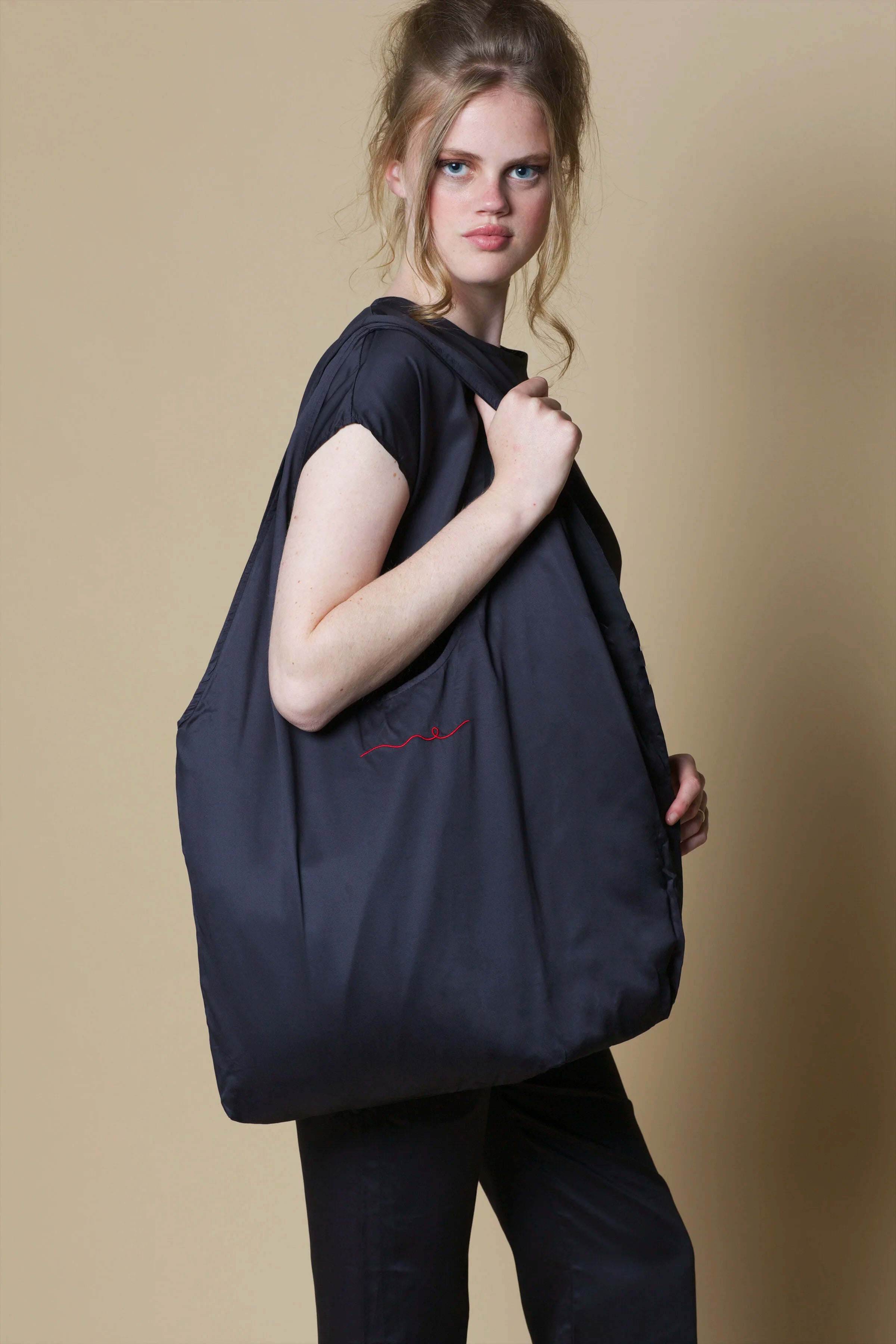 Vegan Silk Shopper Bag | Black