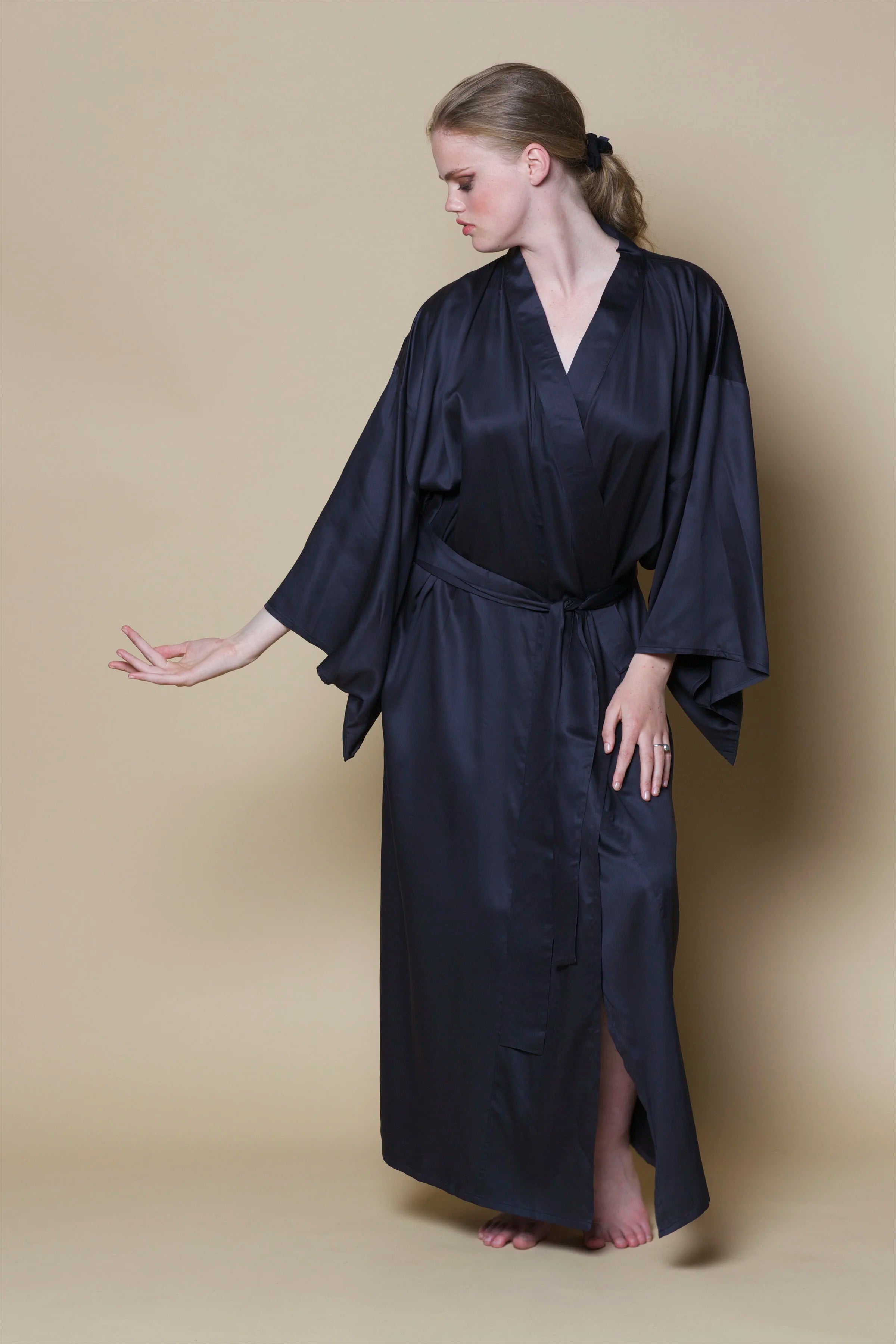 Vegan Silk Bamboo Zen Kimono | Black