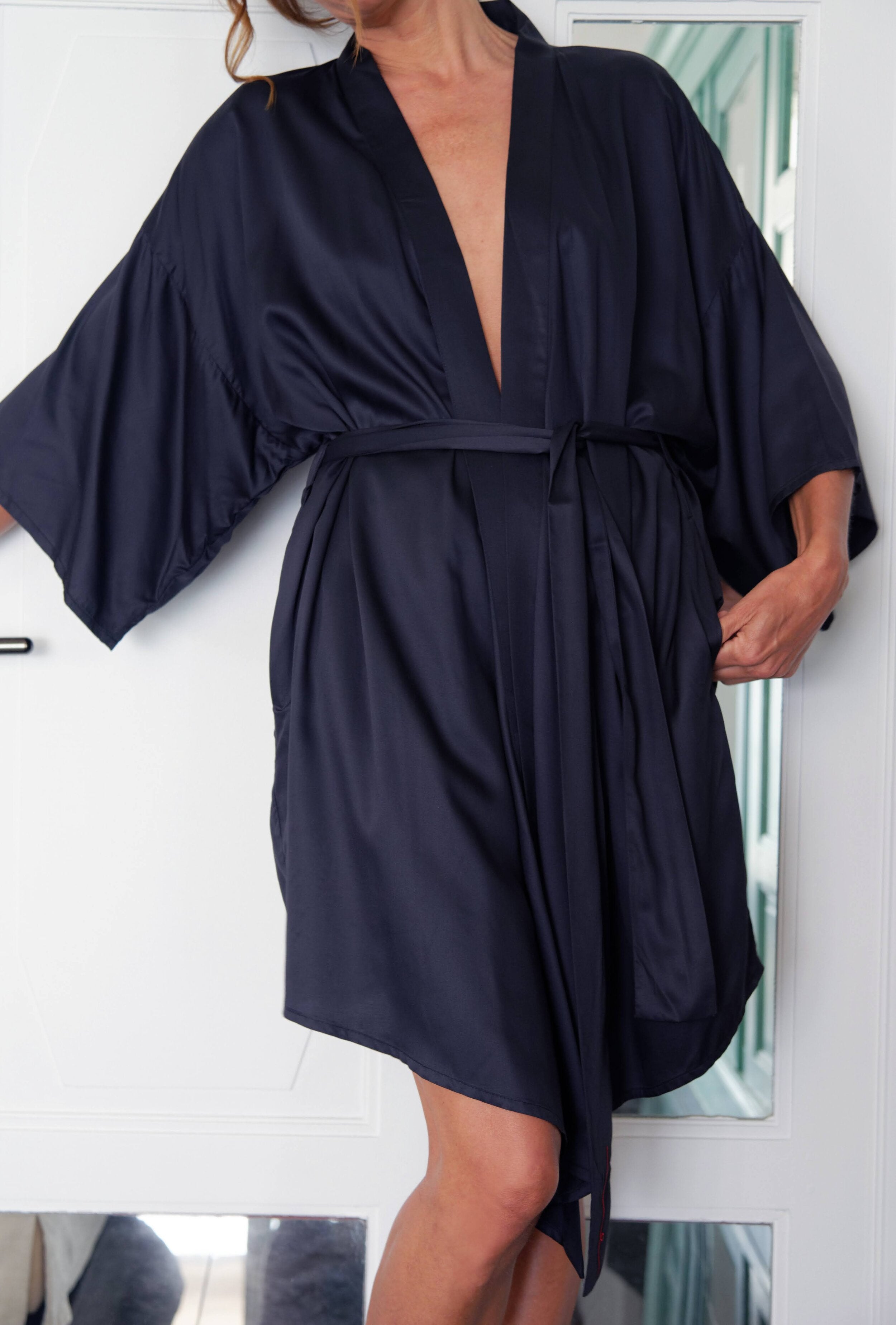 Vegan Silk Bamboo Kimono | Black